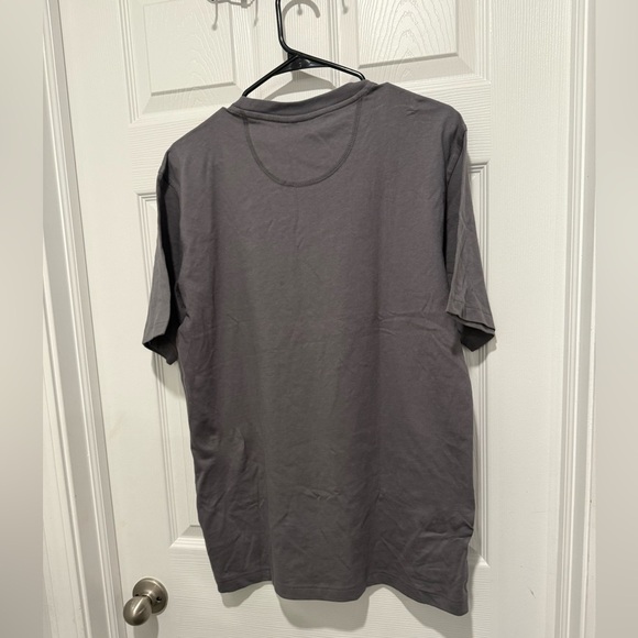 NWT Adidas Essentials Heather Gray T-Shirt Size Medium. Style # JW7058. - Picture 3 of 6